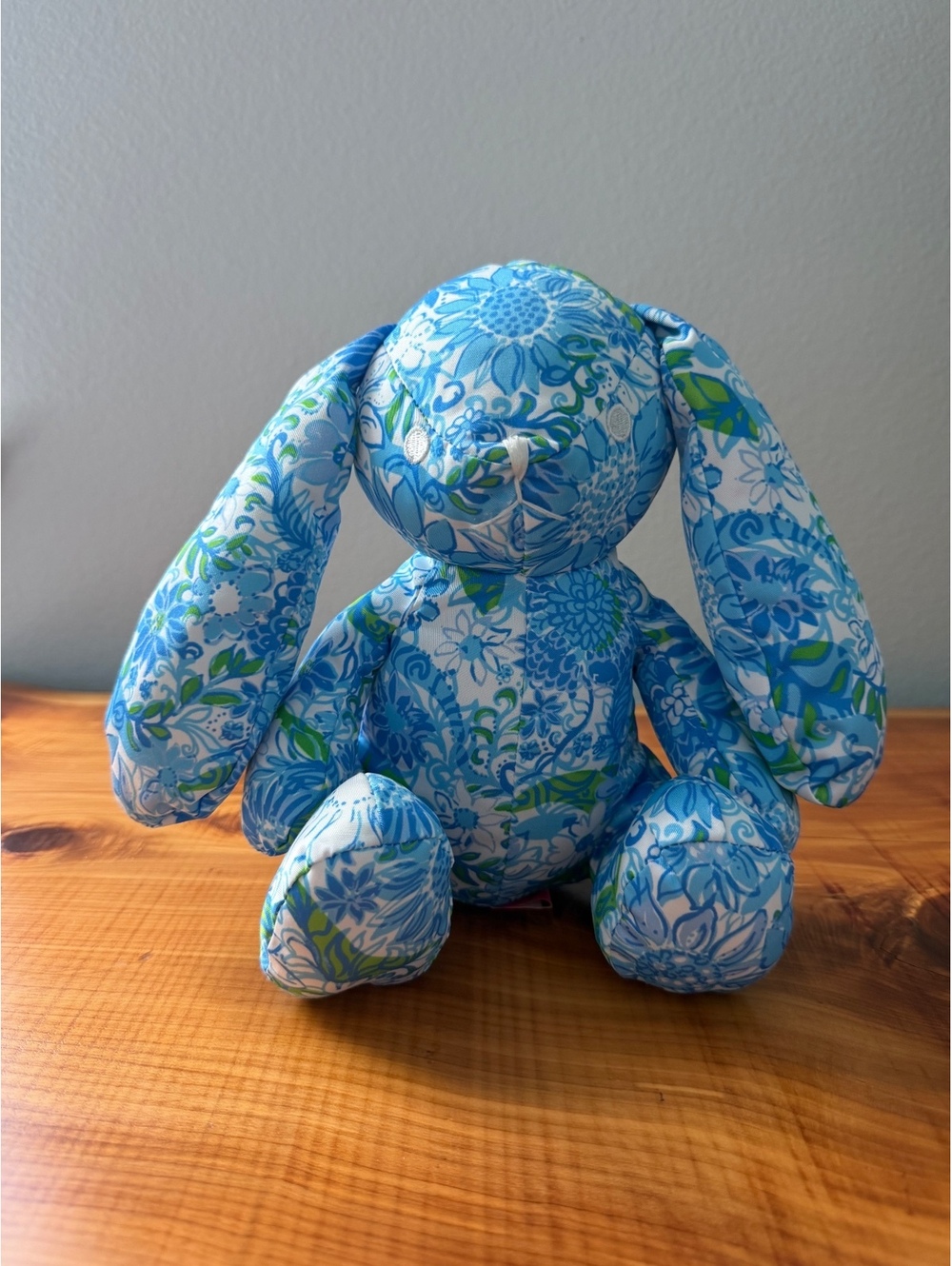 Lilly Pulitzer Frenchie Blue/White Floral Print Gwp Bunny Plush Toy
